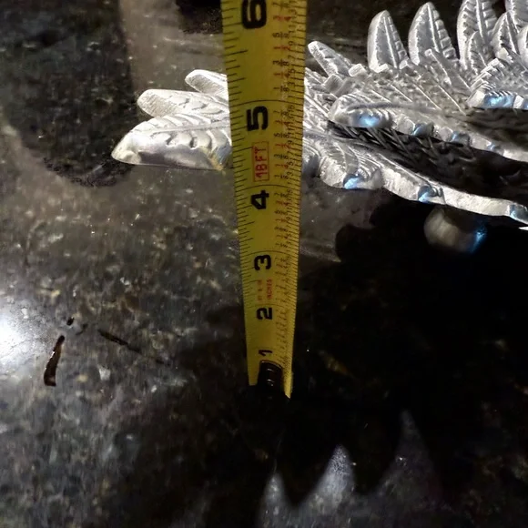 Silver Leaf-Shaped Decorative Trays - Picture 7 of 14